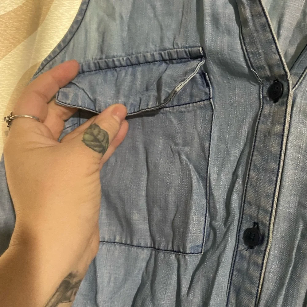 Adorable Jean romper - Picture 4 of 6